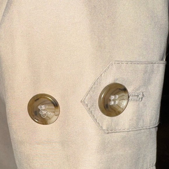 London Fog Men's Medium Regular Beige All Weather Zip Out Liner Mid Trench Coat - Picture 7 of 16